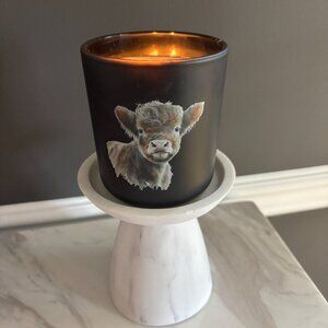 Highland Cow - Cardamom Tobacco Candle